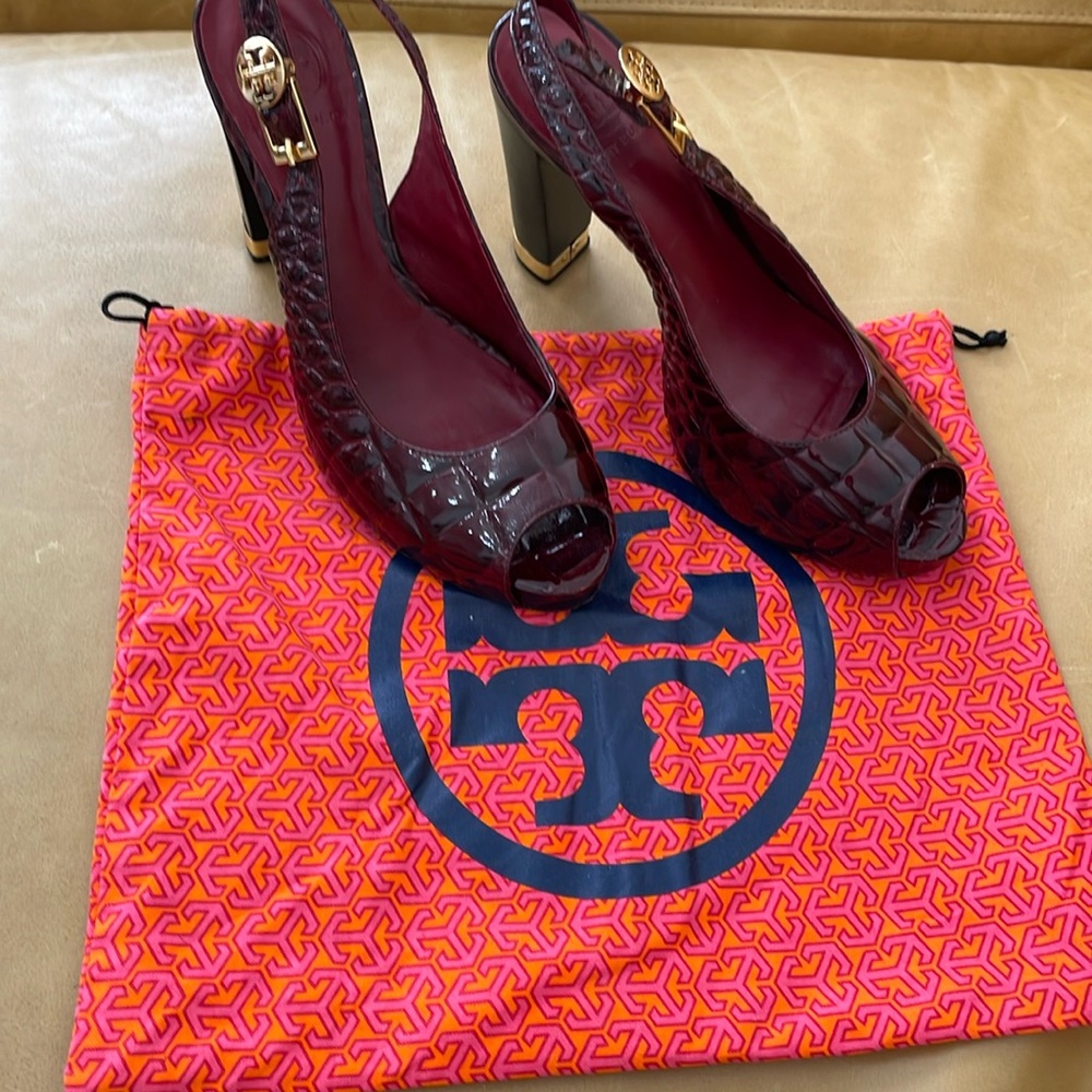 TORY BURCH Women's Allison Peep Toe Heel Size 8M in Bugundy